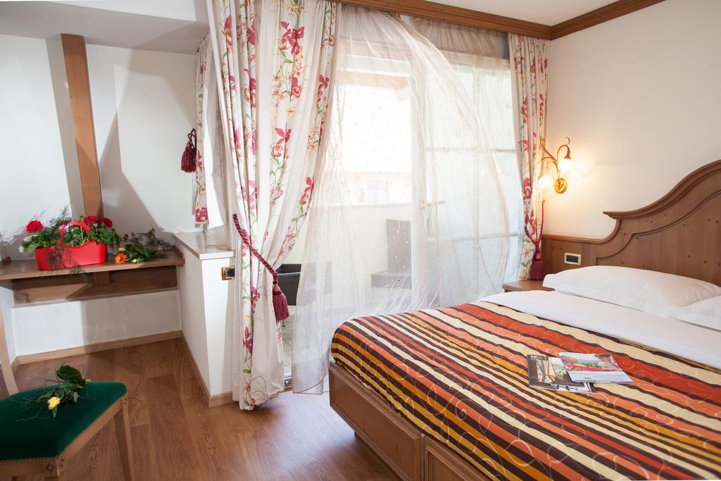 Hotel Comfort Erica Dolomiti Val D'Adige Salorno Eksteriør bilde